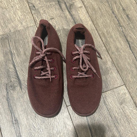 • All Birds • men’s Wool Runners Sneakers Lace Up Burgundy  Red  10 - Picture 2 of 6